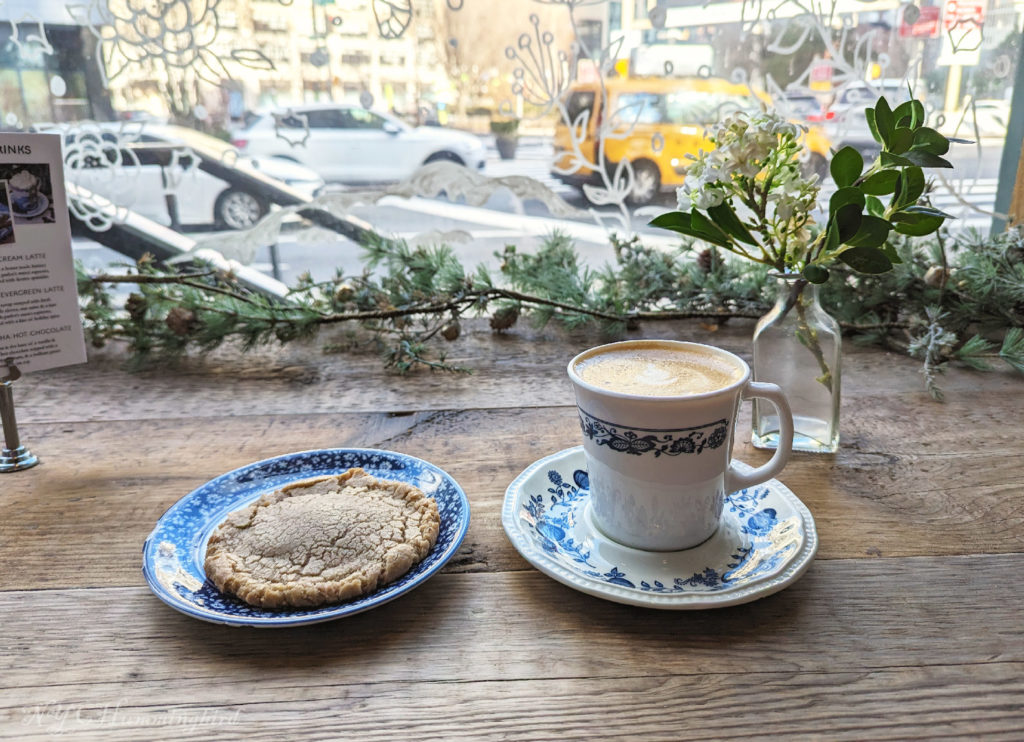 Cute Cafes in NYC - Maman's Coffee & Vegan Cookie